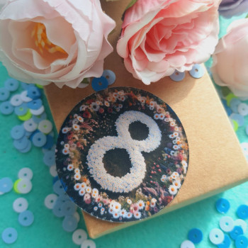 Stickers with March 8 round. Diameter 4cm. NKVB_013