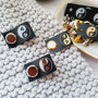 Silicone tags with 1.5 cm screws with a Yin-Yang pattern in the form of a horse's head SL_019